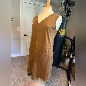 Max Studio Sleeveless V-Neck Faux Suede Shift Dress in Brown Medium Aline